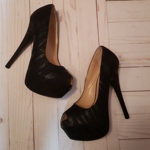 Liliana Platform Black Heels